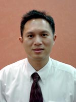 Assist.Prof.Dr.Atiphan Pimkhaokham : Implantologist